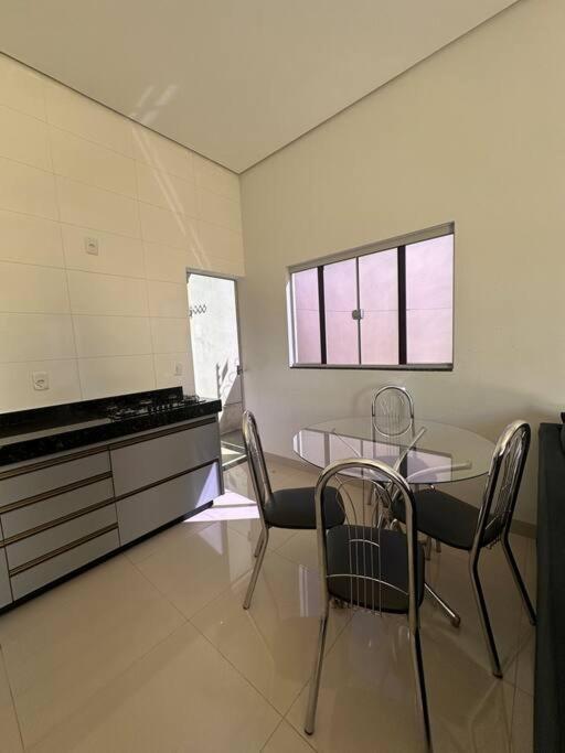 Casa Davisis 2 - Parada Jalapao, Prox Rodoviaria, Aeroporto E Faculdades Holiday home Palmas (Tocantins)