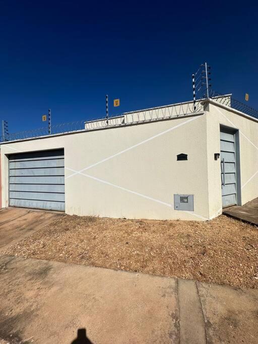 Casa Davisis 2 - Parada Jalapao, Prox Rodoviaria, Aeroporto E Faculdades Holiday home Palmas (Tocantins)